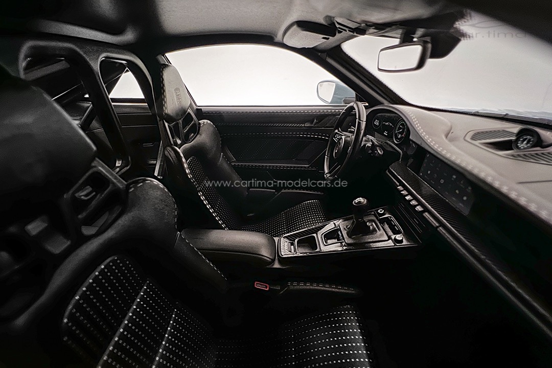 Porsche 911 (992) S/T Meissenblau Norev 1:12 127550