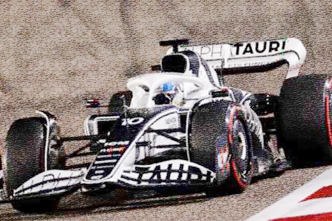 AlphaTauri AT03 GP 2022 Pierre Gasly Spark 1:64 Y252