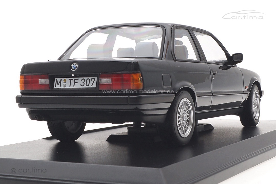 BMW 325i 1988 schwarz met. Norev 1:18 183203