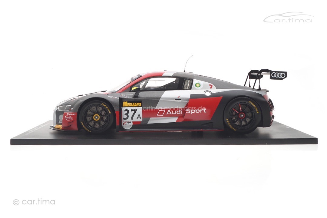 Audi R8 LMS Winner 12h Bathurst 2017 Mies/Winkelhock/van der Zande Spark 1:12 12AS001 Audi R8 LMS Winner 12h Bathurst 2017 Mies/Winkelhock/van der Zande Spark 1:12 12AS001