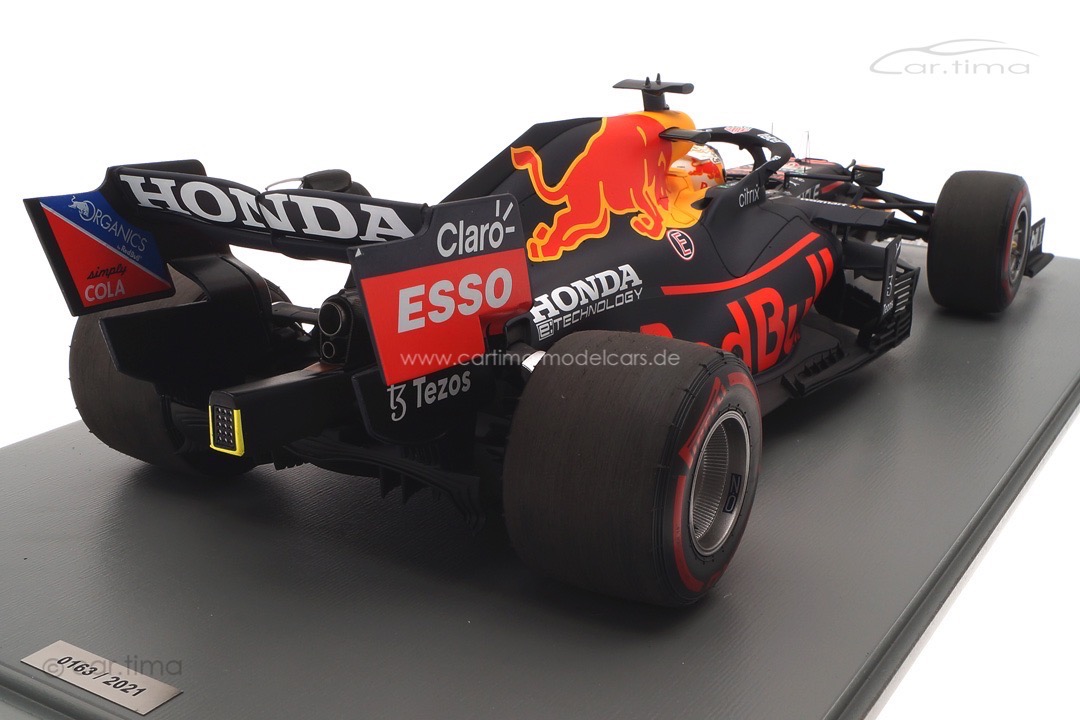 Red Bull Racing RB16B Winner GP Abu Dhabi 2021 Max Verstappen inkl. Vitrine Spark 1:12 12S032