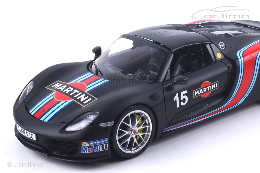 Porsche 918 Spyder Weissach Package matt schwarz mit Martini Minichamps 1:18 110062445 Porsche 918 Spyder Weissach Package matt schwarz mit Martini Minichamps 1:18 110062445