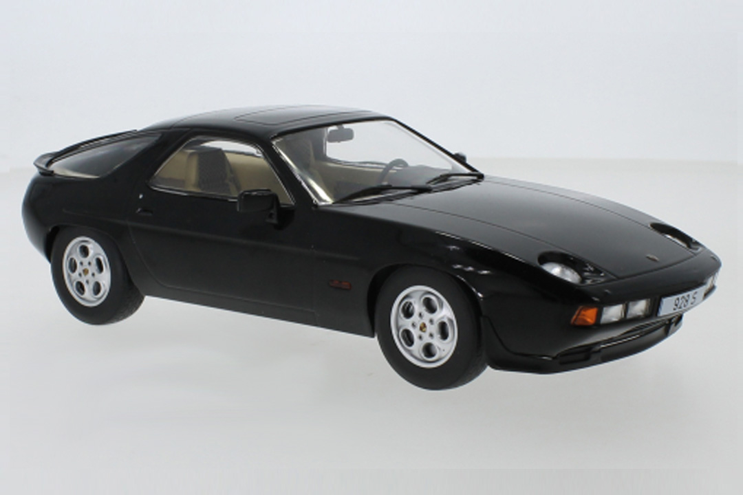 Porsche 928 S schwarz MCG 1:18 MCG18201