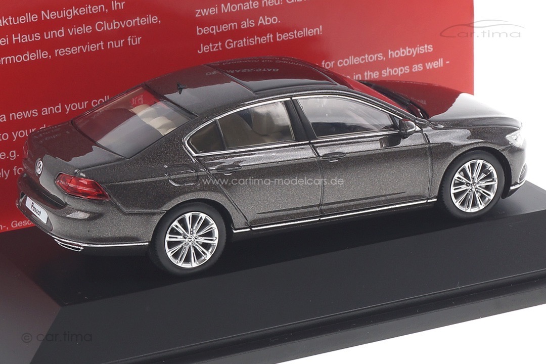 VW Passat B8 Limousine Black oak brown met. Herpa 1:43 070874 VW Passat B8 Limousine Black oak brown met. Herpa 1:43 070874