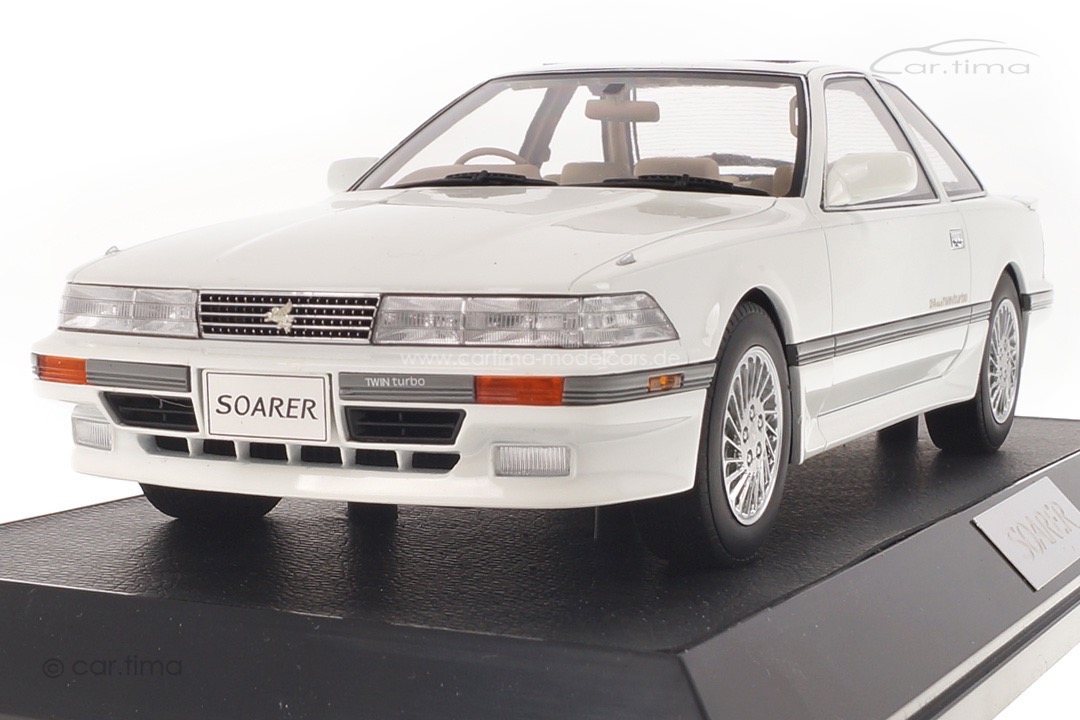 Toyota Soarer 2.0 GT-Twin Turbo L 1990 (GZ20) Super white Hobby Japan 1:18 HJ1801EW