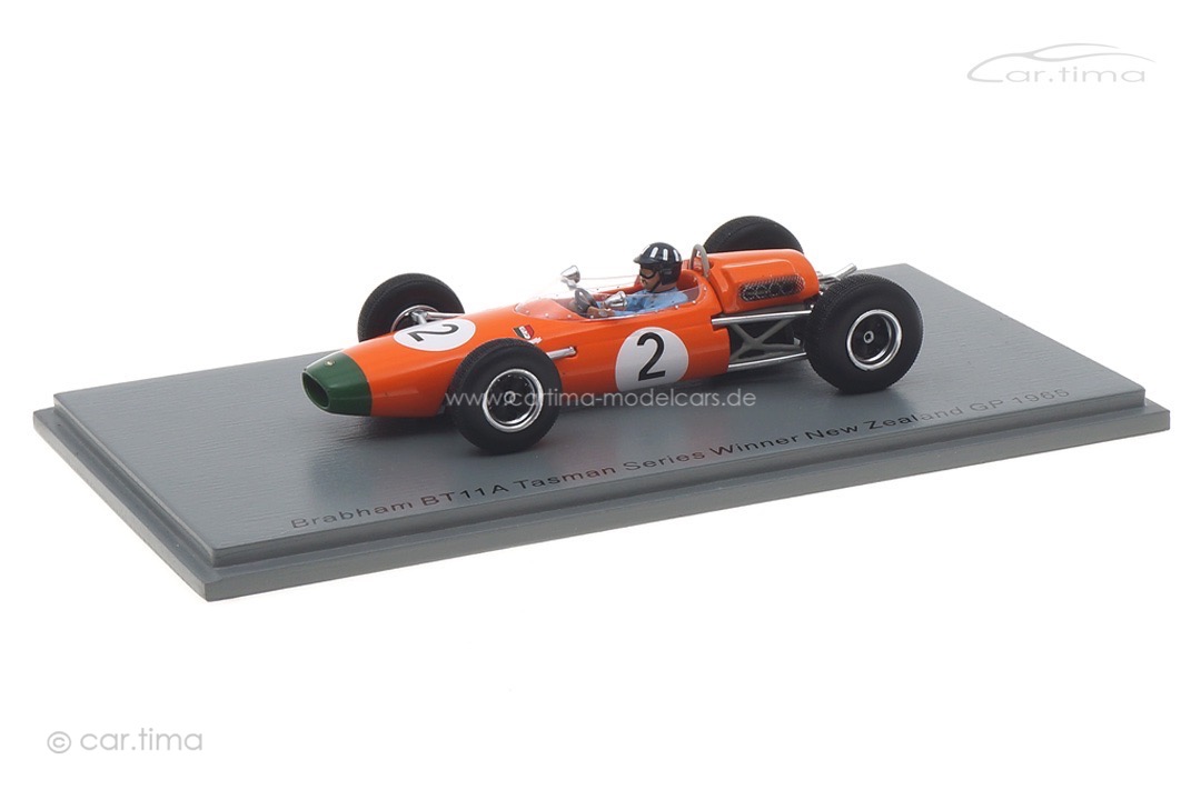 Brabham BT11A GP New Zealand 1965 Graham Hill Spark 1:43 S7432 Brabham BT11A GP New Zealand 1965 Graham Hill Spark 1:43 S7432