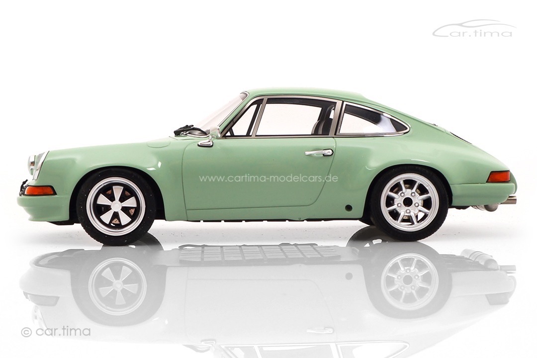 Porsche 911 ST Suthigreen Curvistan Bangkok car.tima 1:18 CAR01825006 Porsche 911 ST Suthigreen Curvistan Bangkok car.tima 1:18 CAR01825006