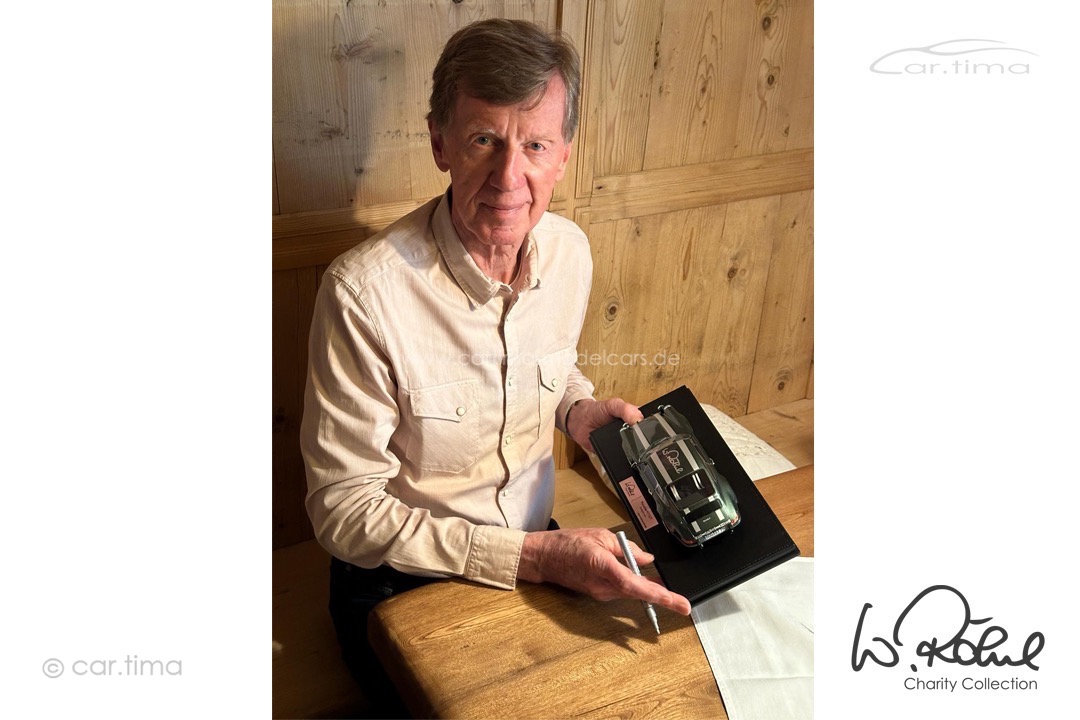 Porsche 911 ST Oakgrün Originalsignatur Walter Röhrl auf Bodenplatte car.tima 1:18