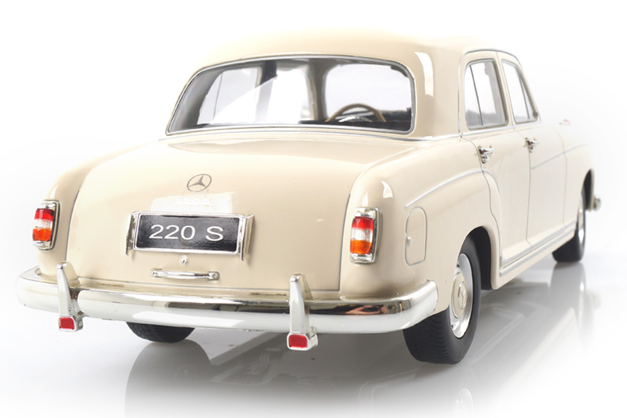 Mercedes-Benz 220 S Limousine 1954 creme KK Scale 1:18 KKDC180324