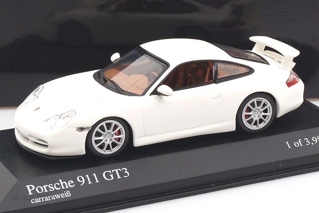 Porsche 911 (996) GT3 Carraraweiß Minichamps 1:43 400062022
