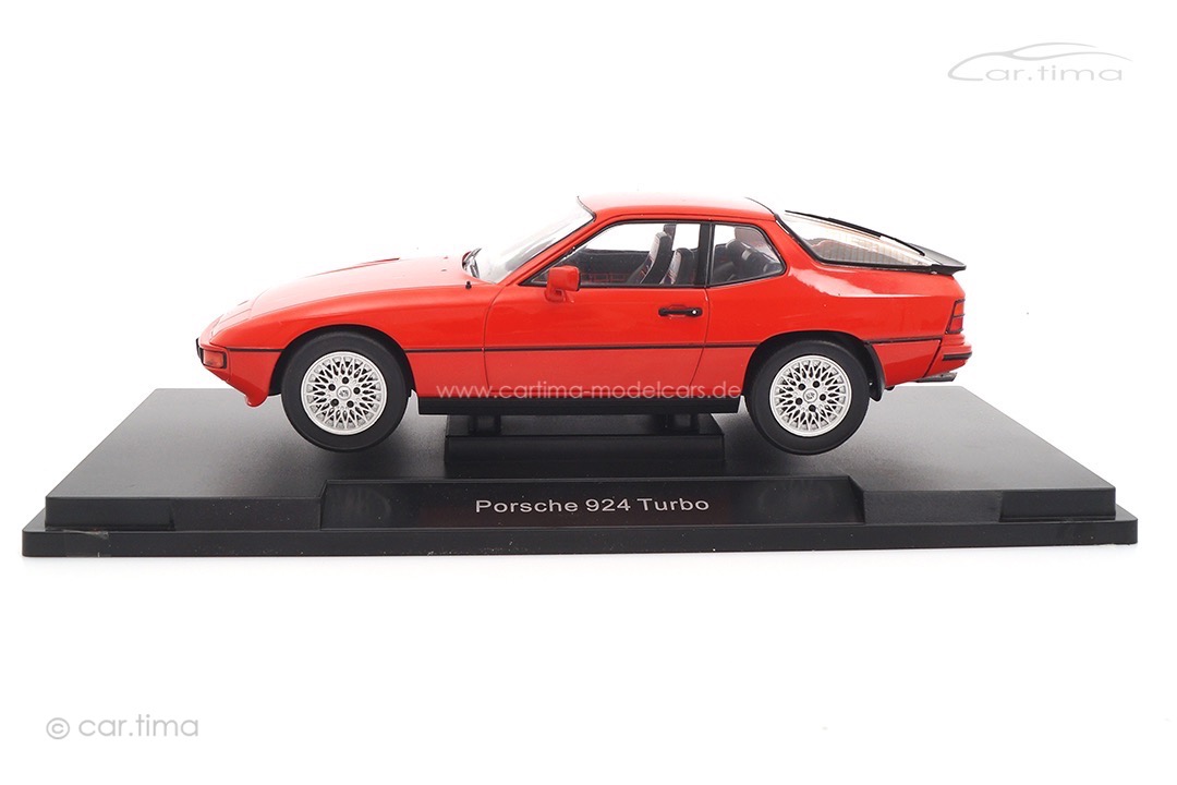 Porsche 924 Turbo Indischrot MCG 1:18 MCG18195