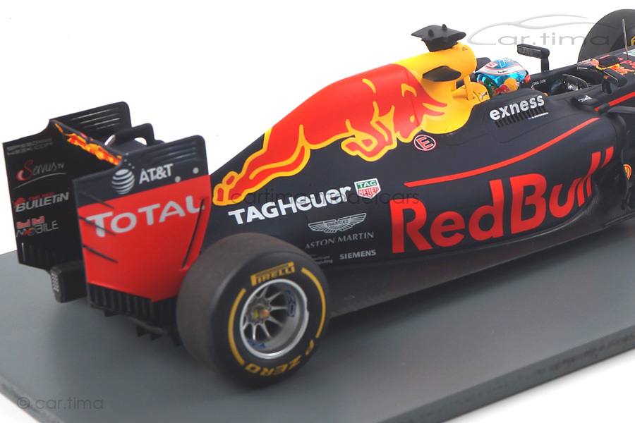 Red Bull Racing RB12 Winner GP Malaysia GP 2016 Daniel Ricciardo Spark 1:18 18S251