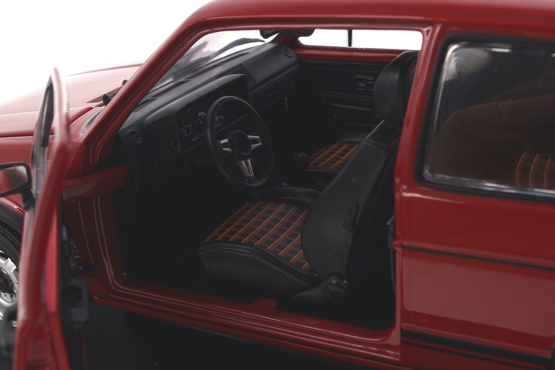 VW Volkswagen Golf GTI 1976 rot Norev 1:18 188472 VW Volkswagen Golf GTI 1976 rot Norev 1:18 188472