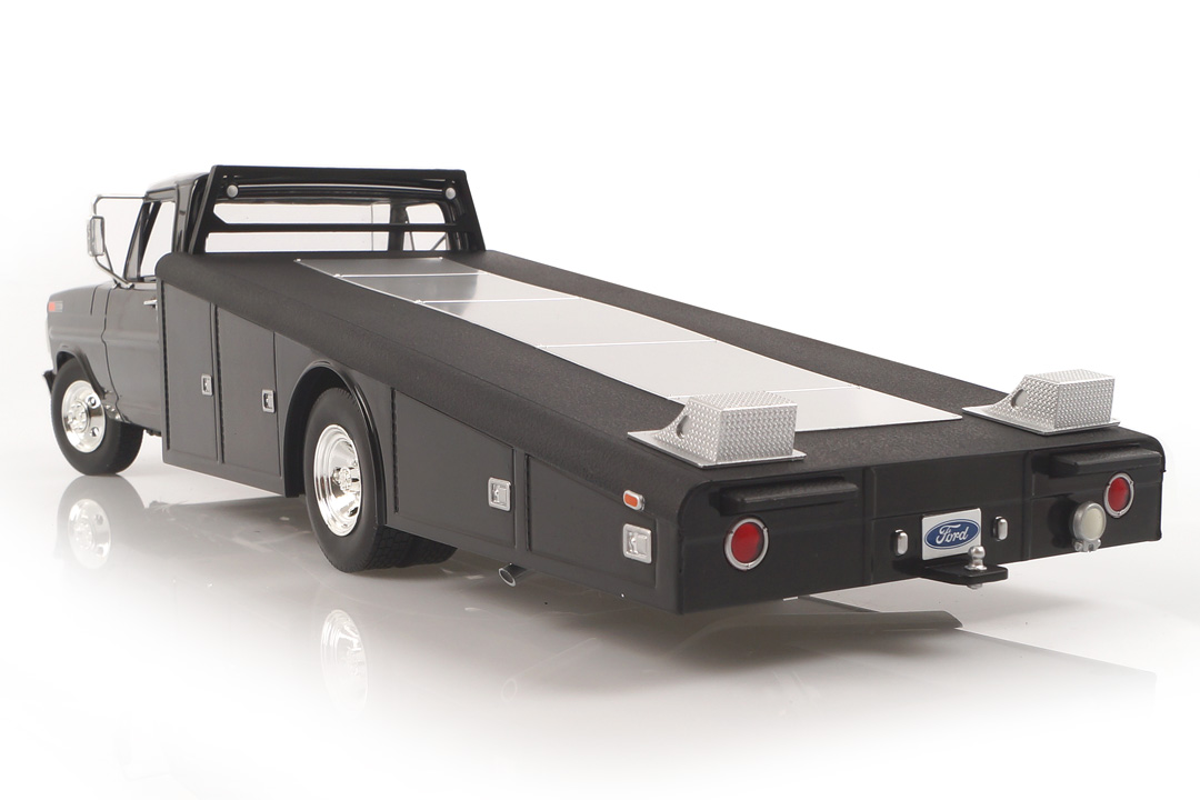 Ford F-350 Ramp Truck 1970 schwarz ACME 1:18 A1801400 Ford F-350 Ramp Truck 1970 schwarz ACME 1:18 A1801400