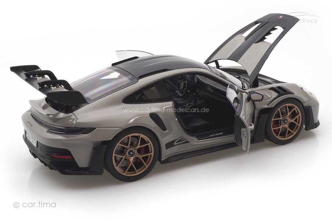 Porsche 911 (992) GT3 RS Weissach Package Kreide Norev 1:18 187355 Porsche 911 (992) GT3 RS Weissach Package Kreide Norev 1:18 187355