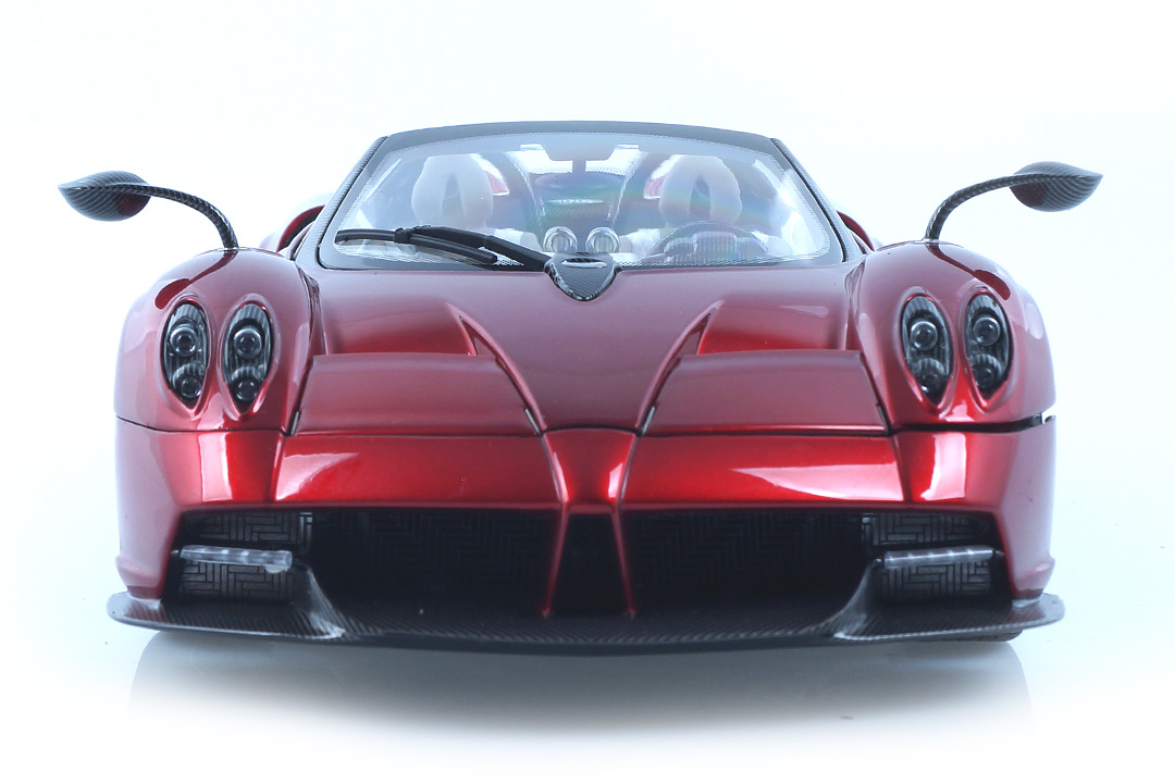 Pagani Huayra Roadster rot LCD Models 1:18 LCD18002RE