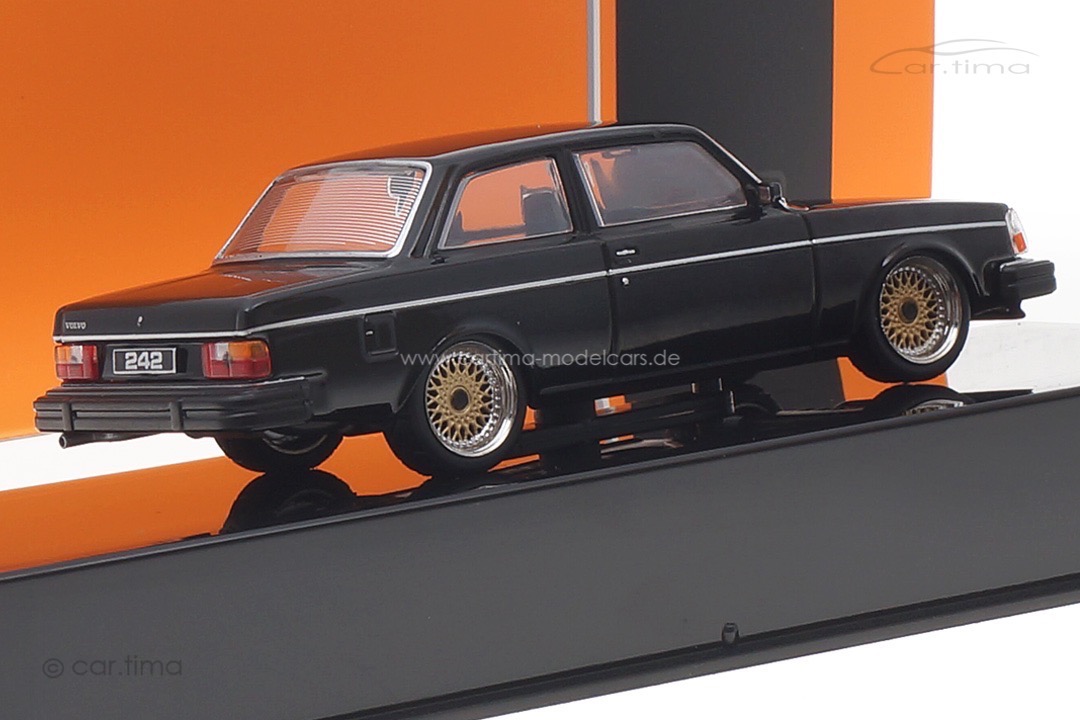 Volvo 242 Custom 1980 schwarz IXO 1:43 MOC311 Volvo 242 Custom 1980 schwarz IXO 1:43 MOC311