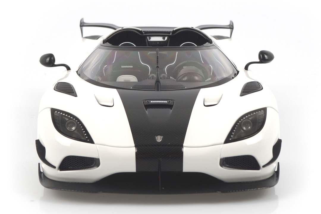 Koenigsegg Agera RS white/black AUTOart 1:18 79021 Koenigsegg Agera RS white/black AUTOart 1:18 79021