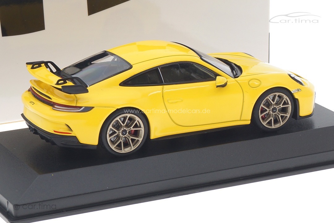 Porsche 911 (992) GT3 Racinggelb/Neodyme Minichamps 1:43 413069208 Porsche 911 (992) GT3 Racinggelb/Neodyme Minichamps 1:43 413069208