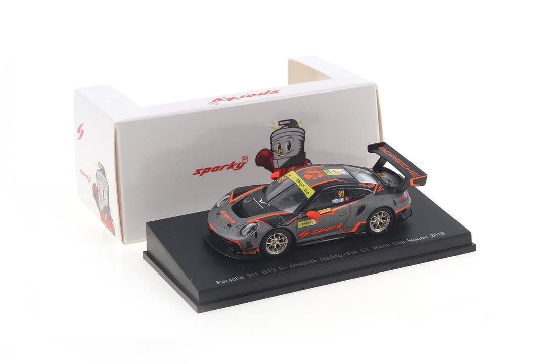 Porsche 911 GT3 R Macau 2019 Alexandre Imperatori Spark 1:64 Y172