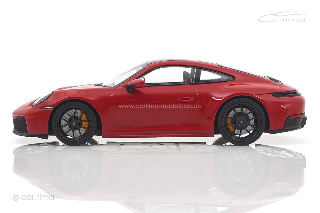Porsche 911 (992.2) Carrera GTS Karminrot Minichamps 1:18 WAP0212010TGTS