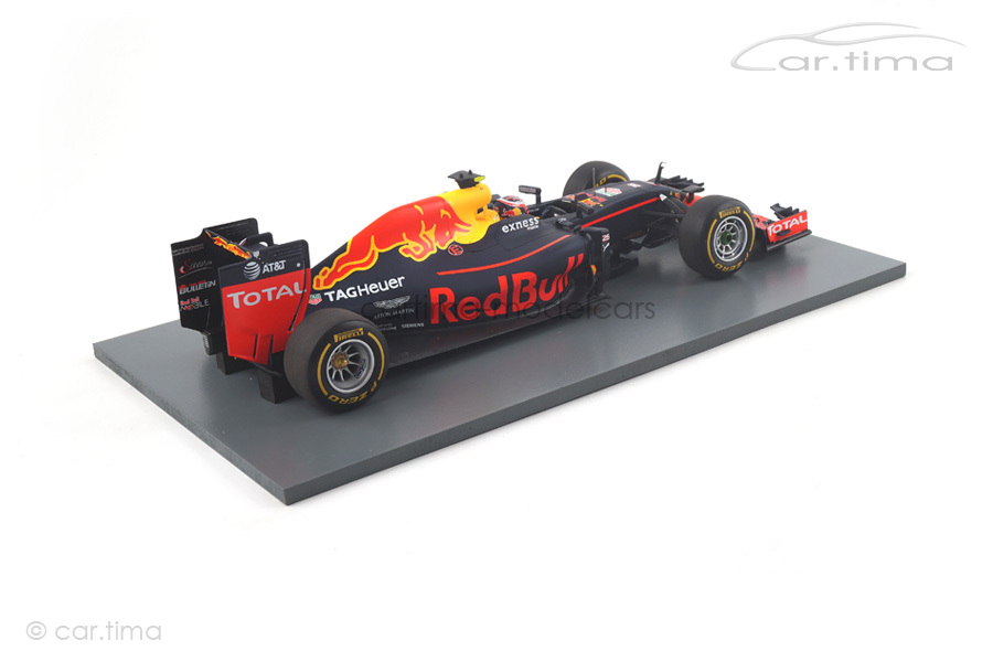 Red Bull Racing RB12 TAG Heuer Chinese GP 2016 Daniil Kvyat Spark 1:18 18S246 Red Bull Racing RB12 TAG Heuer Chinese GP 2016 Daniil Kvyat Spark 1:18 18S246