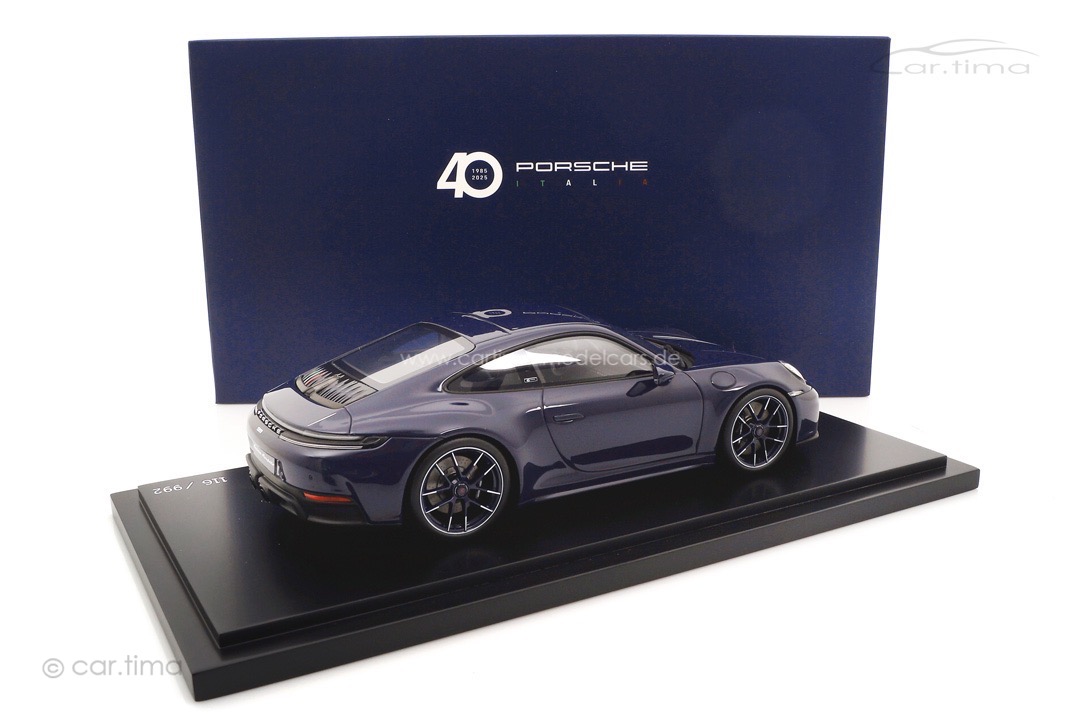 Porsche 911 (992.2) Carrera 4 GTS 40 Jahre Porsche Italien Blusogno Spark 1:18 WAP0210560TGTS Porsche 911 (992.2) Carrera 4 GTS 40 Jahre Porsche Italien Blusogno Spark 1:18 WAP0210560TGTS