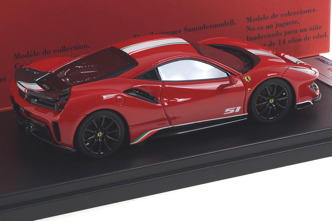 Ferrari 488 Pista Piloti Rosso Corsa LookSmart 1:43 LS488PPA Ferrari 488 Pista Piloti Rosso Corsa LookSmart 1:43 LS488PPA