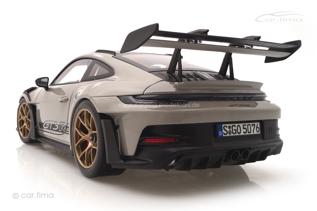 Porsche 911 (992) GT3 RS Weissach Package Kreide Norev 1:18 187355 Porsche 911 (992) GT3 RS Weissach Package Kreide Norev 1:18 187355