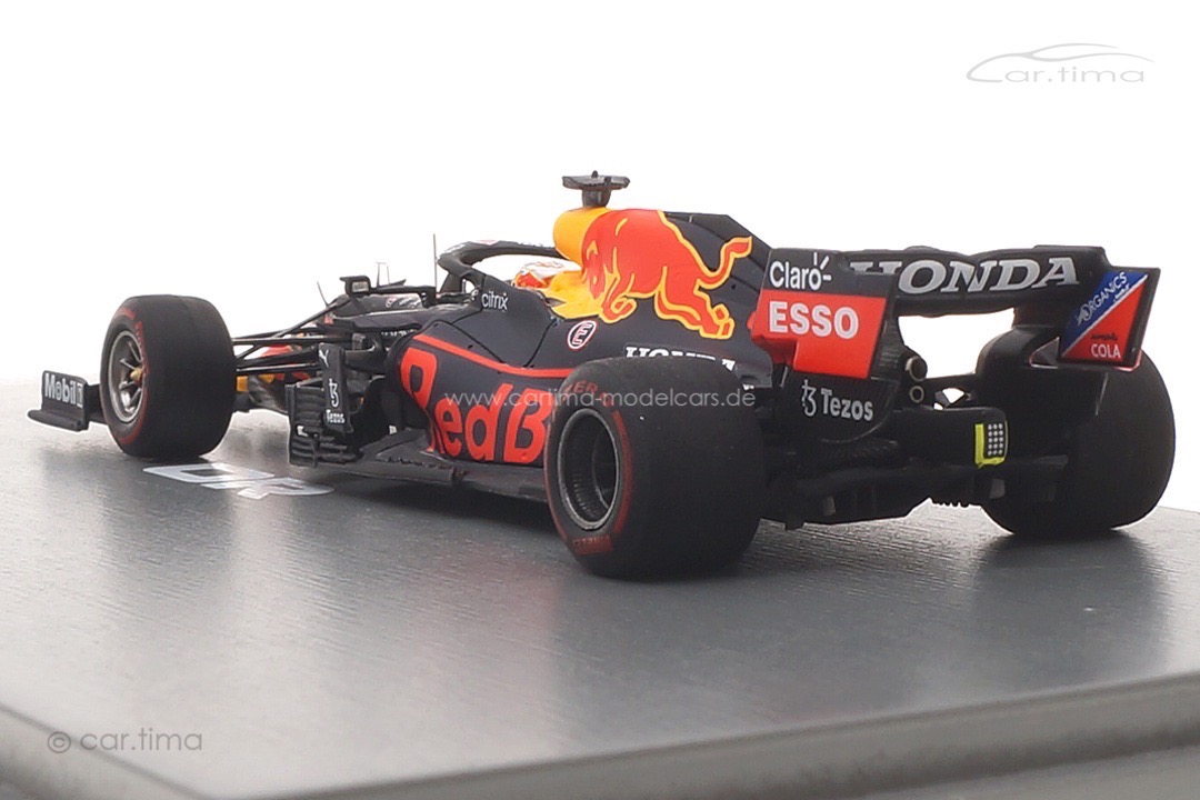 Red Bull Racing RB16B Winner GP Abu Dhabi 2021 Max Verstappen/pit board/No.1 board Spark 1:43 S7861 Red Bull Racing RB16B Winner GP Abu Dhabi 2021 Max Verstappen/pit board/No.1 board Spark 1:43 S7861