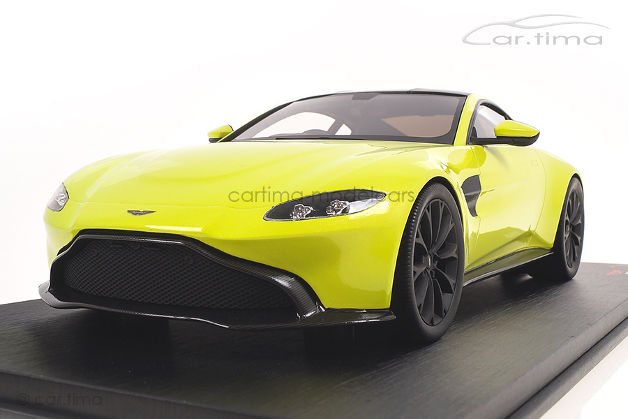 Aston Martin Vantage Lime Essence TopSpeed 1:18 TS0183