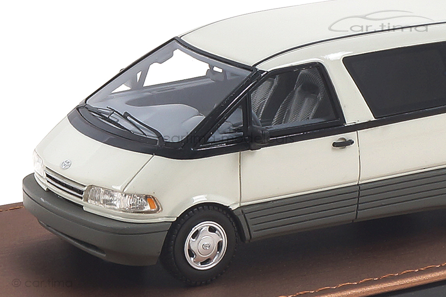Toyota Previa weiß GLM 1:43 GLM300102 Toyota Previa weiß GLM 1:43 GLM300102