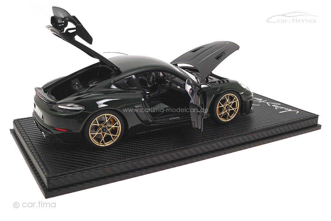Porsche 718 GT4 RS Brewstergreen Originalsignatur Andreas Preuninger car.tima CUSTOMIZED 1:18 Porsche 718 GT4 RS Brewstergreen Originalsignatur Andreas Preuninger car.tima CUSTOMIZED 1:18