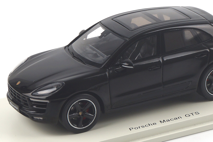 Porsche Macan GTS Schwarz Spark 1:43 S4975 Porsche Macan GTS Schwarz Spark 1:43 S4975