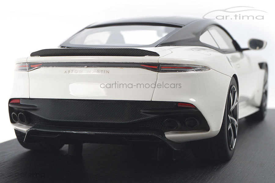 Aston Martin DBS Superleggera Stratus white TopSpeed 1:18 TS0267 Aston Martin DBS Superleggera Stratus white TopSpeed 1:18 TS0267
