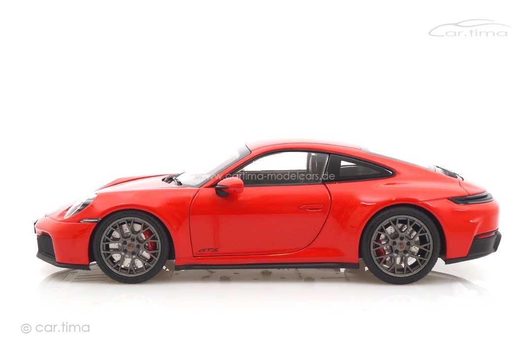 Porsche 911 (992.2) Carrera 4 GTS Indischrot Norev 1:18 187171