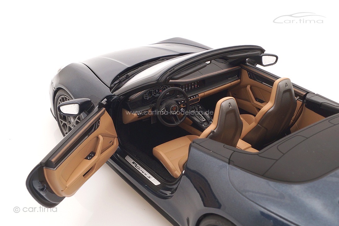 Porsche 911 (992.2) Carrera S Cabriolet Yachtingblaumet. Norev 1:18 187180