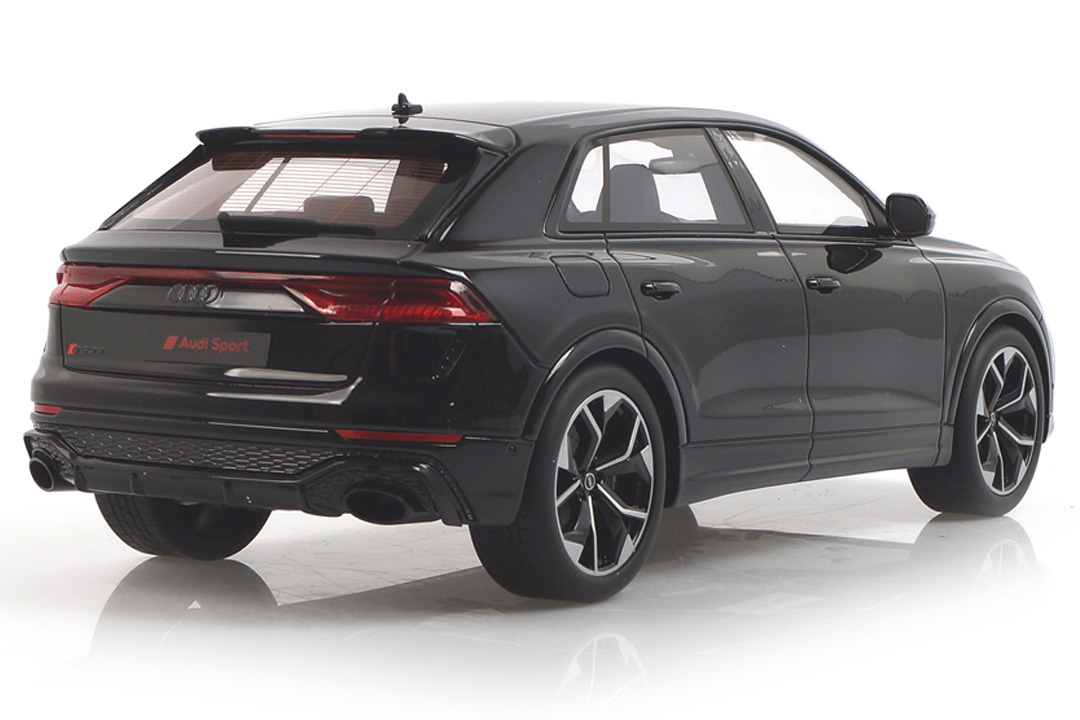 Audi RS Q8 Schwarz GT Spirit 1:18 GT305 Audi RS Q8 Schwarz GT Spirit 1:18 GT305
