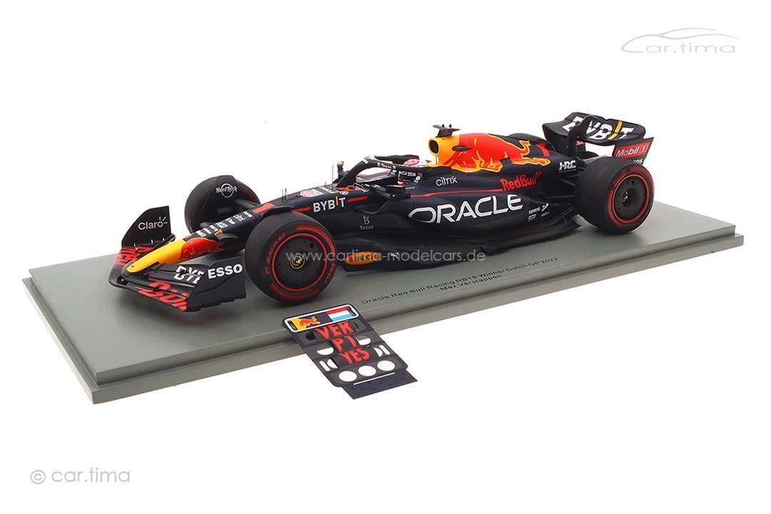 Oracle Red Bull Racing RB18 Winner GP Niederlande 2022 Max Verstappen 30th Win Spark 1:18 18S773