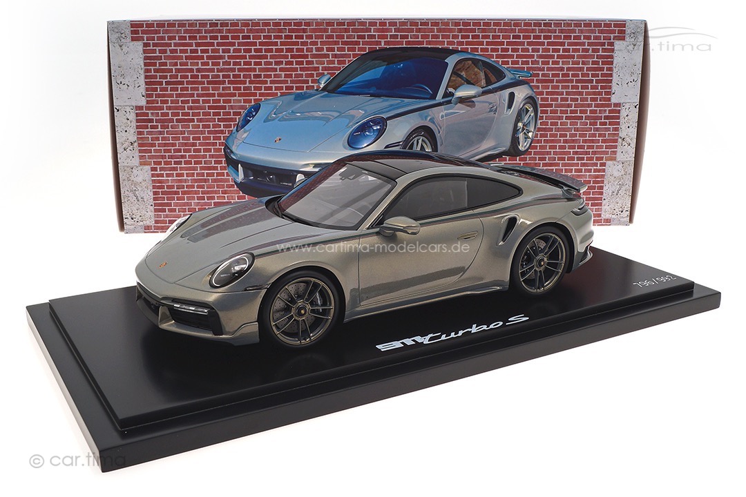 Porsche 911 (992) Turbo S Sonderwunsch Urban Bamboo Chromaflair Spark 1:18 WAP0219100RTSS