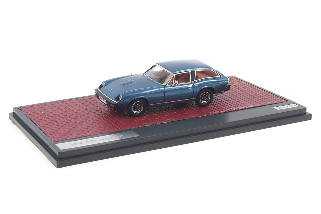 Jensen GT blau met. Matrix 1:43 MX41002-142 Jensen GT blau met. Matrix 1:43 MX41002-142