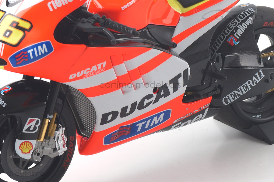Ducati Desmosedici GP11.2 Moto GP 2011 Valentino Rossi Minichamps 1:12 122112046 Ducati Desmosedici GP11.2 Moto GP 2011 Valentino Rossi Minichamps 1:12 122112046