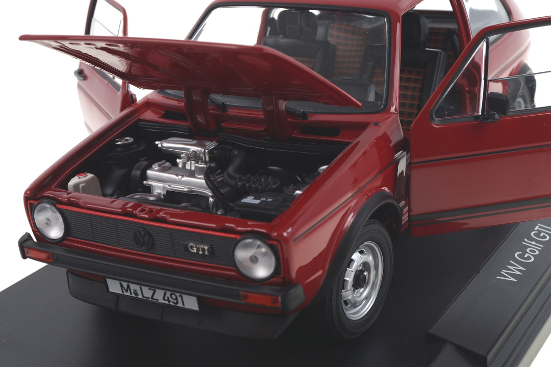 VW Volkswagen Golf GTI 1976 rot Norev 1:18 188472 VW Volkswagen Golf GTI 1976 rot Norev 1:18 188472