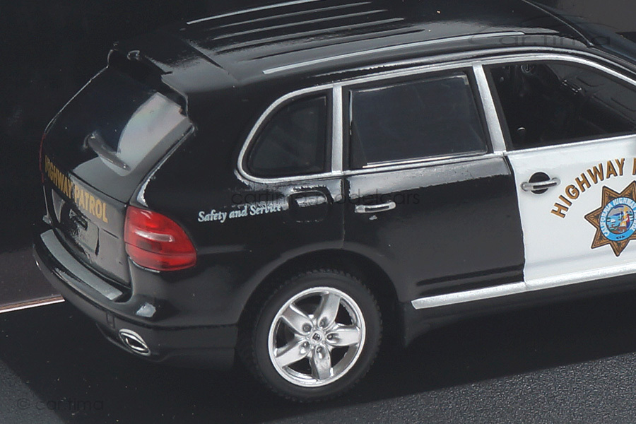 Porsche Cayenne S (957) Highway Patrol Minichamps 1:43 400066291 Porsche Cayenne S (957) Highway Patrol Minichamps 1:43 400066291