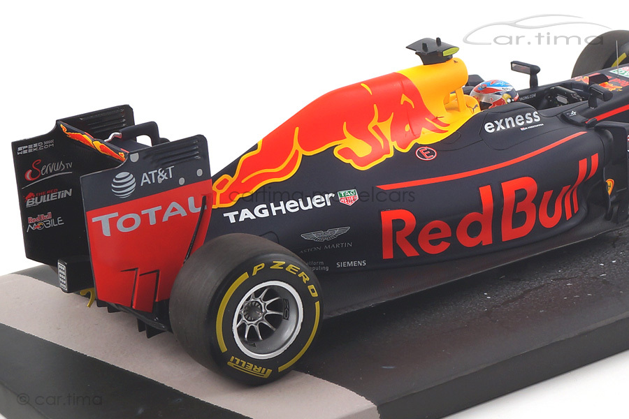 Red Bull Racing RB12 Winner Spanish GP 2016 Max Verstappen Minichamps 1:18 117160333 Red Bull Racing RB12 Winner Spanish GP 2016 Max Verstappen Minichamps 1:18 117160333