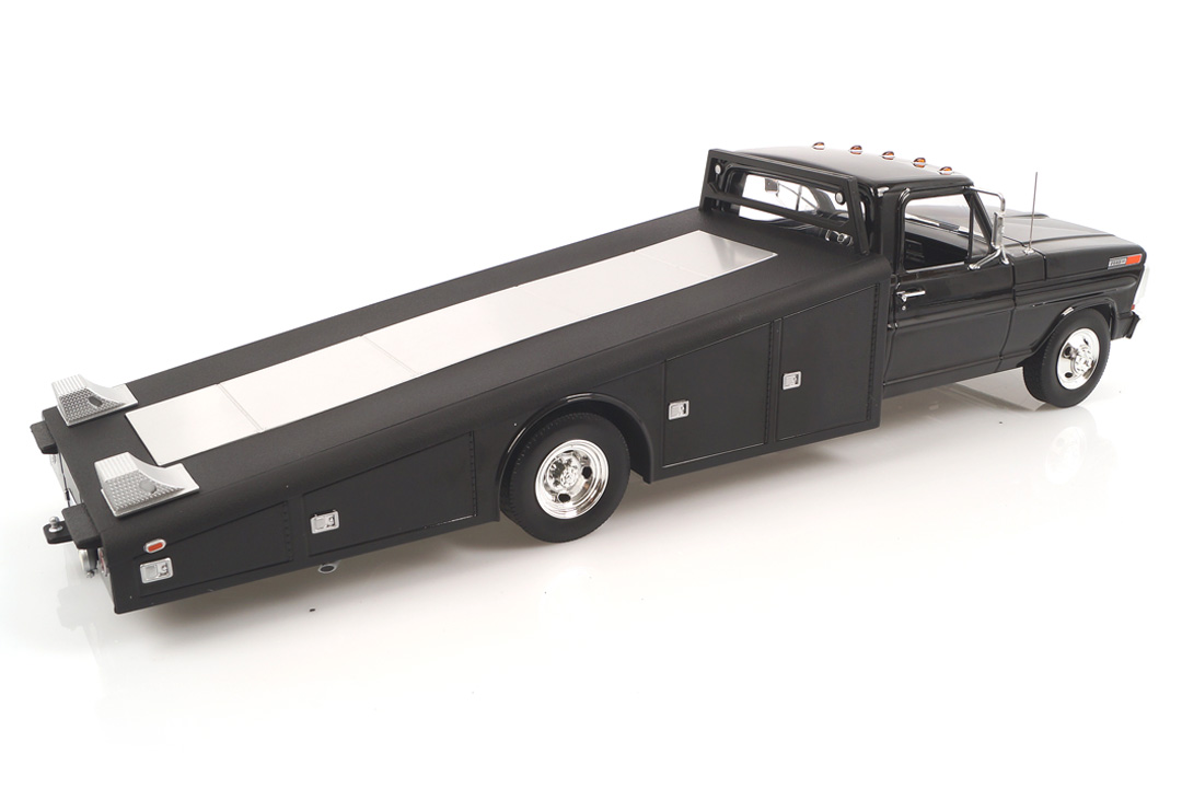 Ford F-350 Ramp Truck 1970 schwarz ACME 1:18 A1801400 Ford F-350 Ramp Truck 1970 schwarz ACME 1:18 A1801400