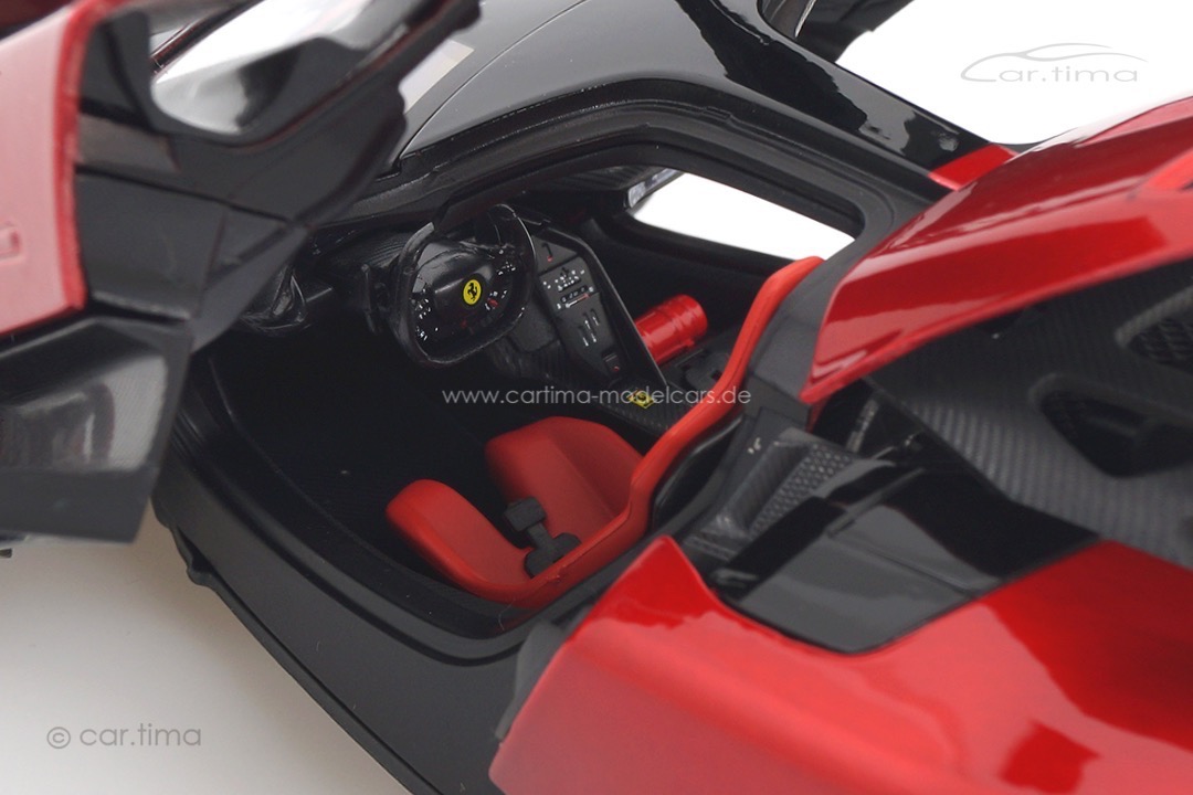 Ferrari F80 Rosso Corsa Bburago 1:18 18-16919