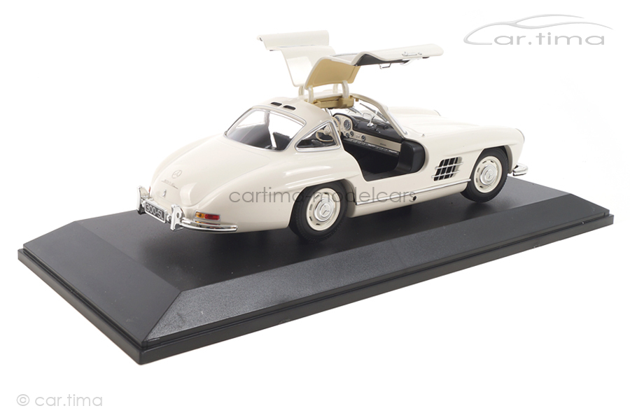 Mercedes-Benz 300 SL (W198) 1955 weiß Minichamps 1:18 110037217 Mercedes-Benz 300 SL (W198) 1955 weiß Minichamps 1:18 110037217