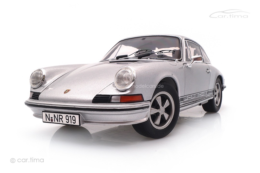 Porsche 911 S Coupé silber Schuco 1:18 450047000 Porsche 911 S Coupé silber Schuco 1:18 450047000
