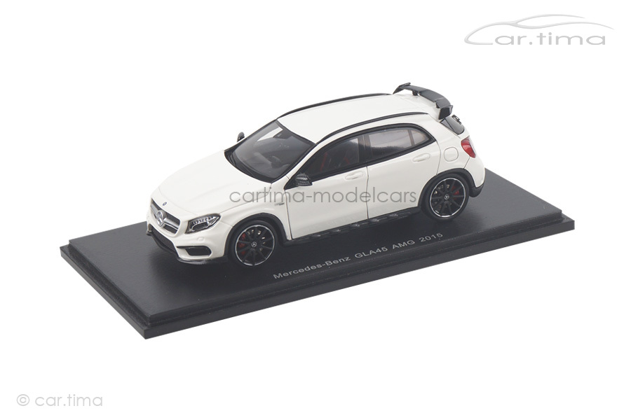 Mercedes-Benz GLA45 AMG weiß Spark 1:43 S4911 Mercedes-Benz GLA45 AMG weiß Spark 1:43 S4911